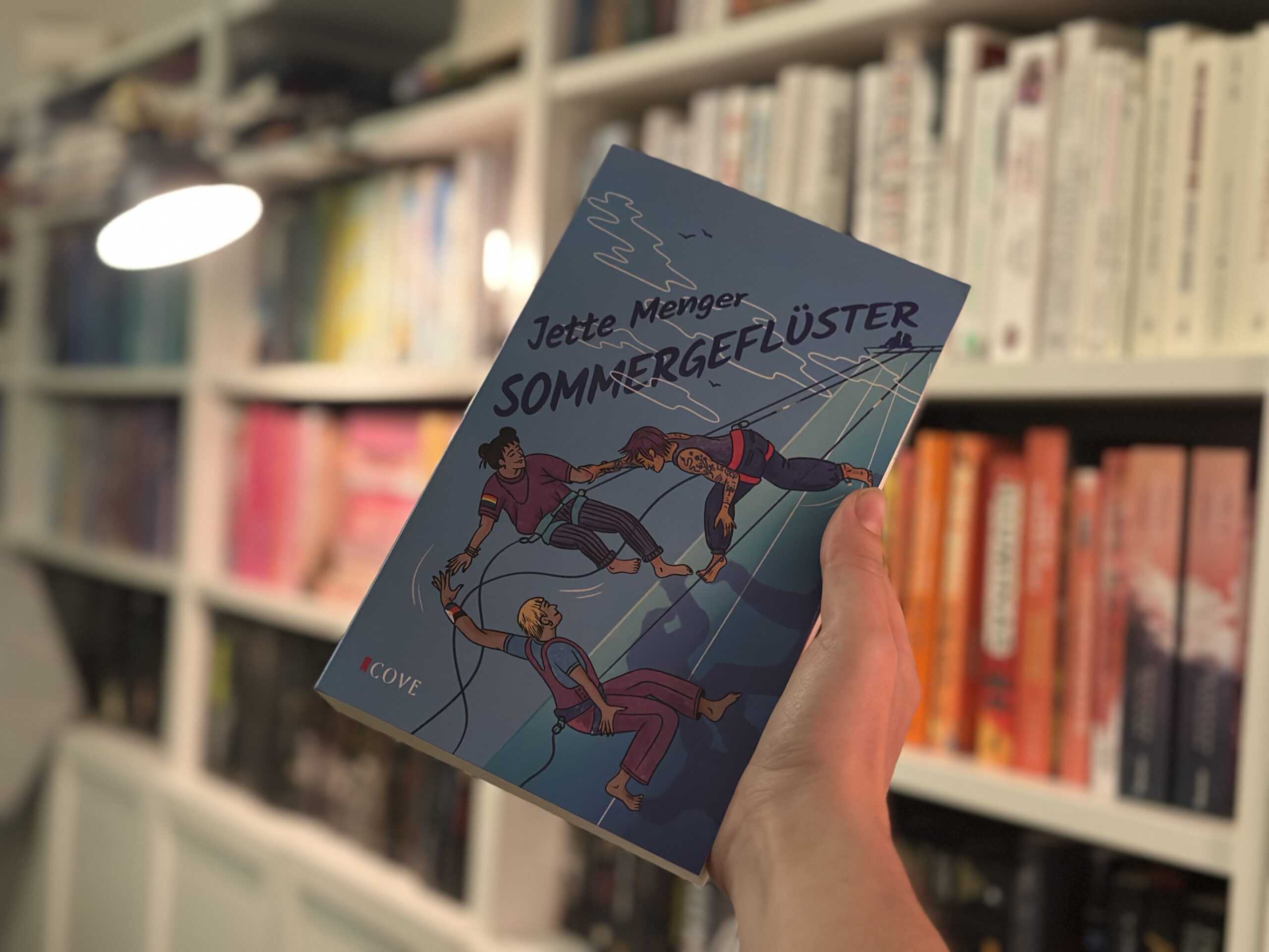 SOMMERGEFLÜSTER von Jette Menger