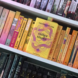 SISTER SNAKE von Amanda Lee Koe