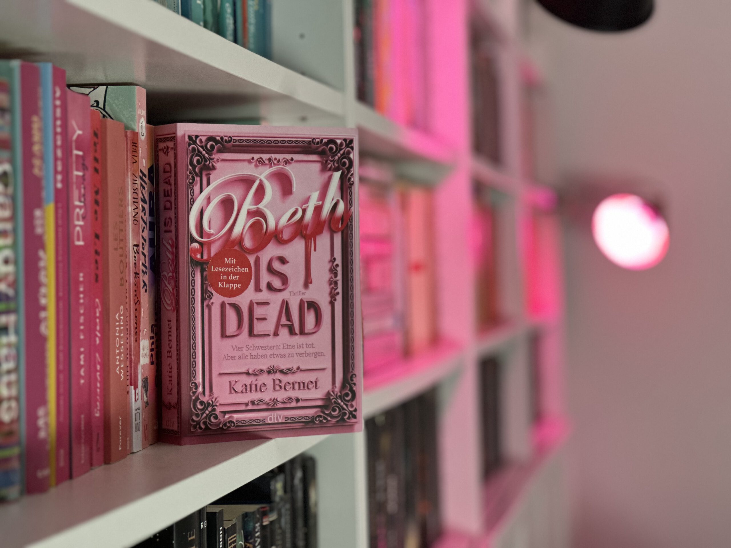 BETH IS DEAD von Katie Bernet