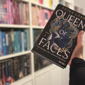QUEEN OF FACES von Petra Lord